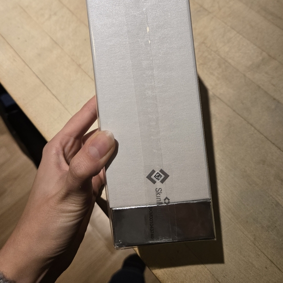 BNWT SkinMedica Even&Correct - Picture 6 of 7